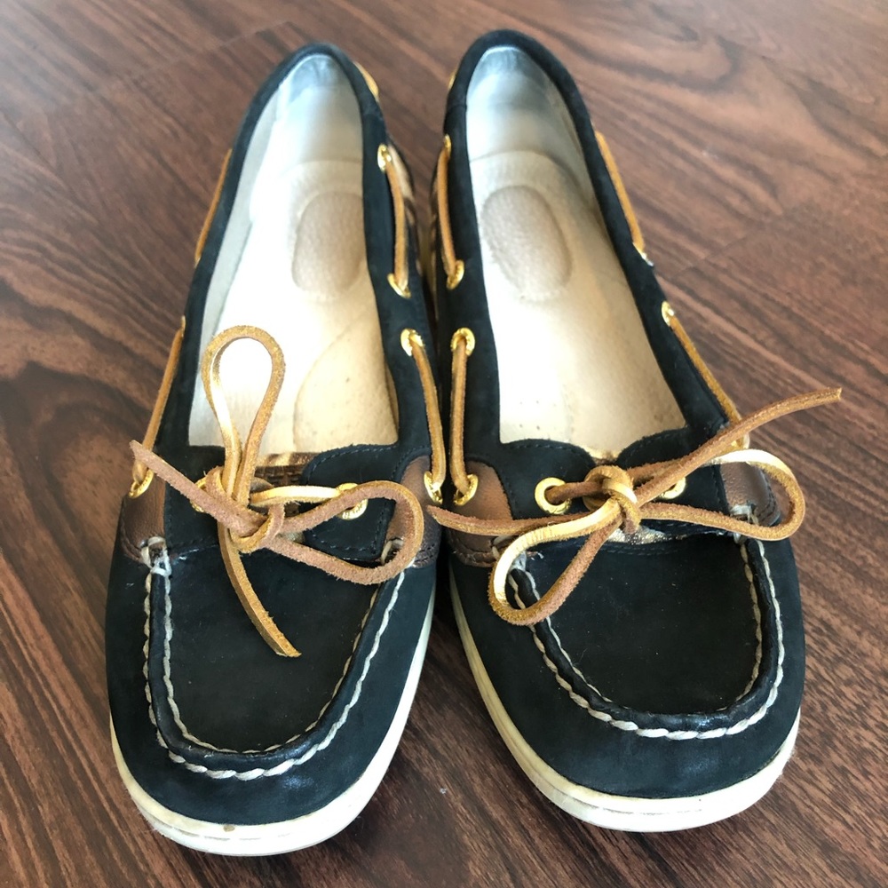 Black and cheetah print Sperrys